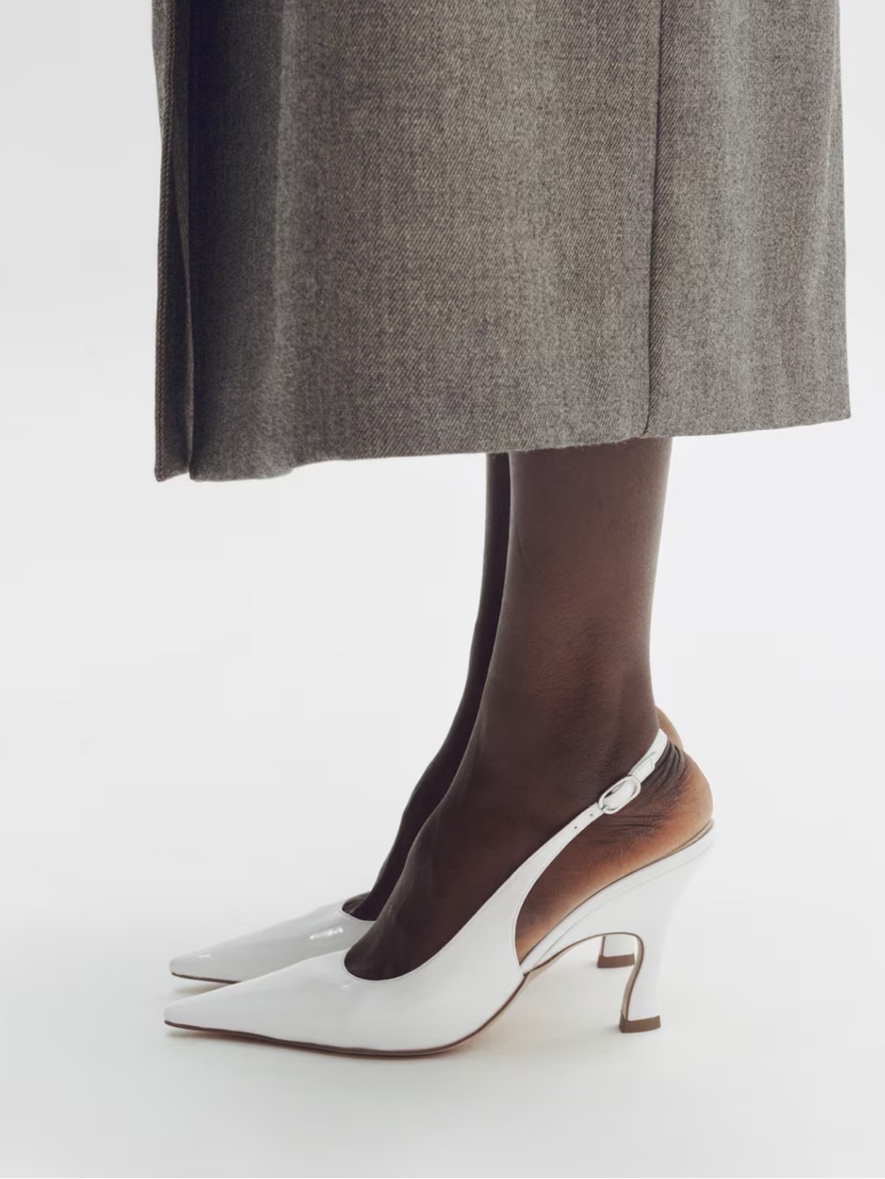Stella McCartney H&M White Patent Pointed Slingback Pumps - Picture 3 of 9